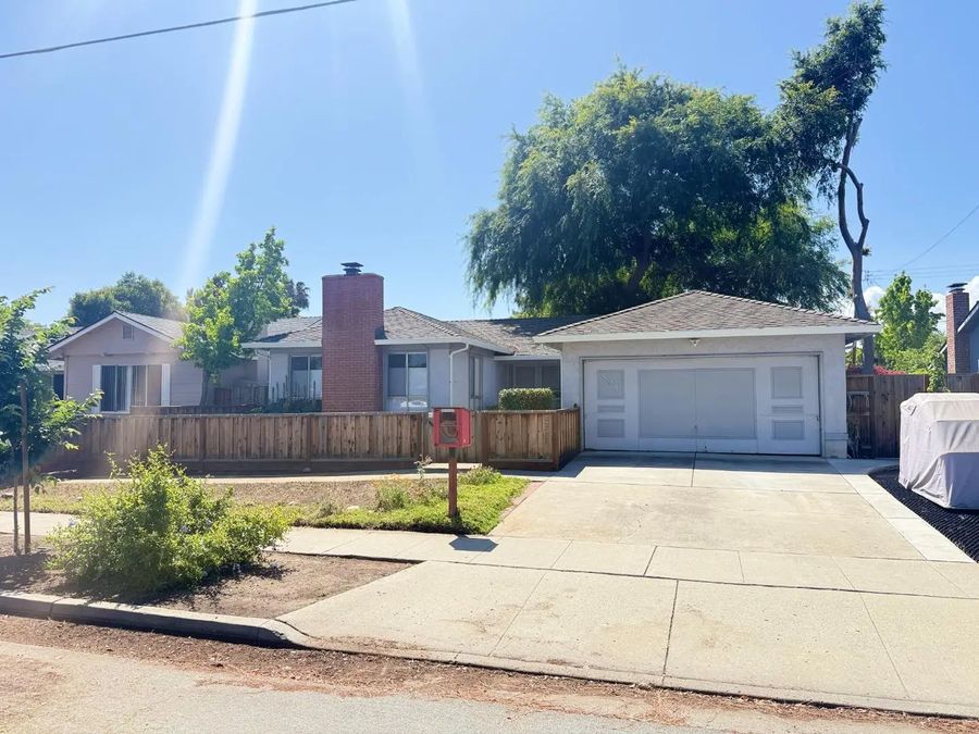998 Branham Ln, San Jose, CA 95136