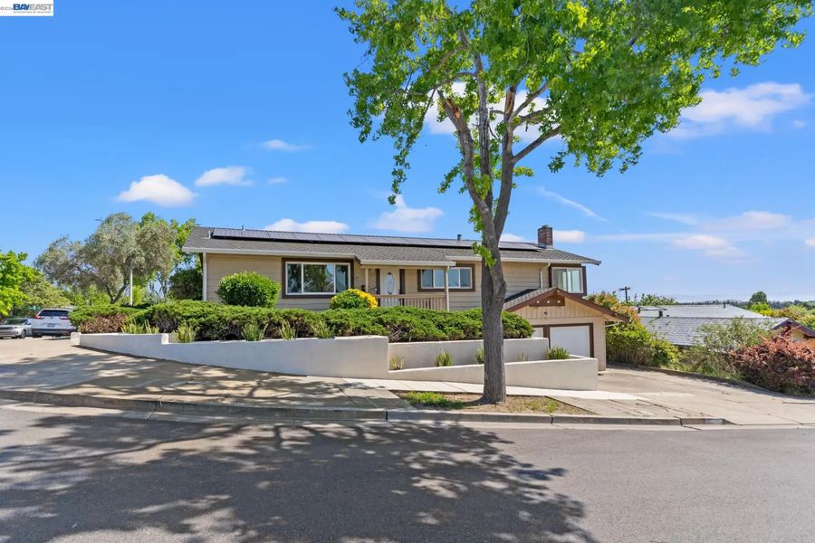 667 Gleneagle Ave, Hayward, CA 94544